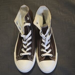 Women's High-Top Sneakers - Brown & Cream